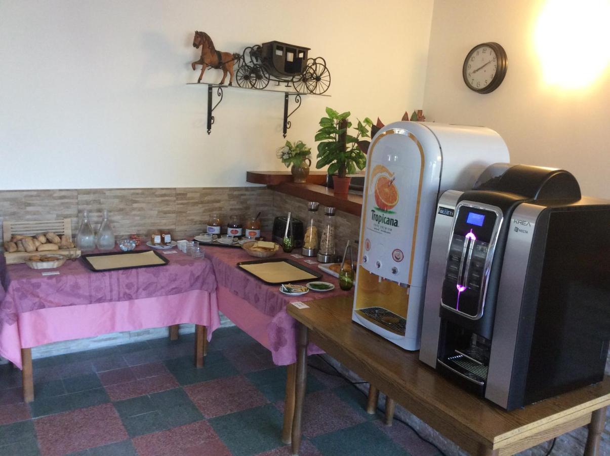 Hotel Restaurant De La Poste Aullene Экстерьер фото